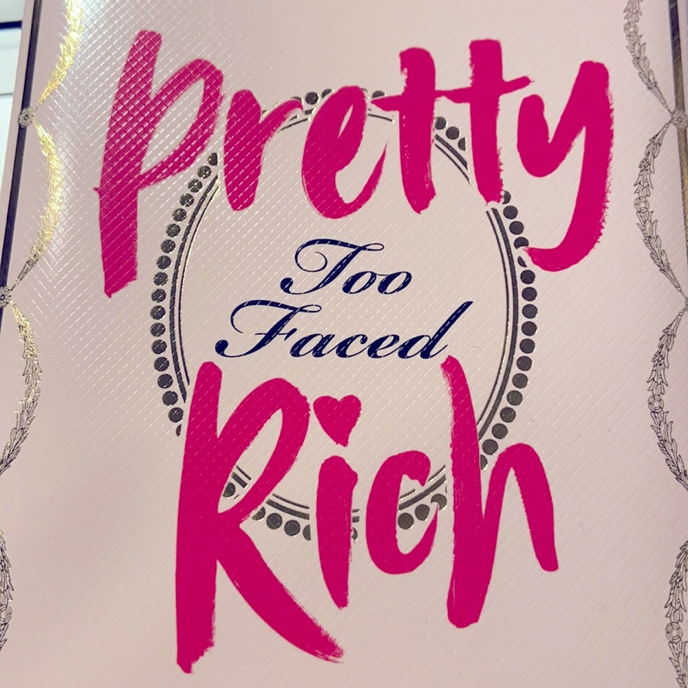 Too Faced Pretty Rich Diamond Eyeshadow Palette
